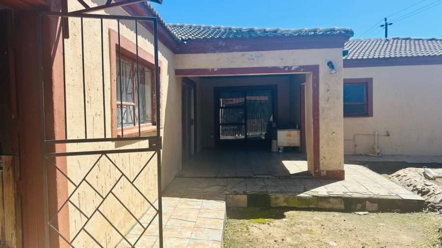 3 Bedroom Property for Sale in Zamdela Free State